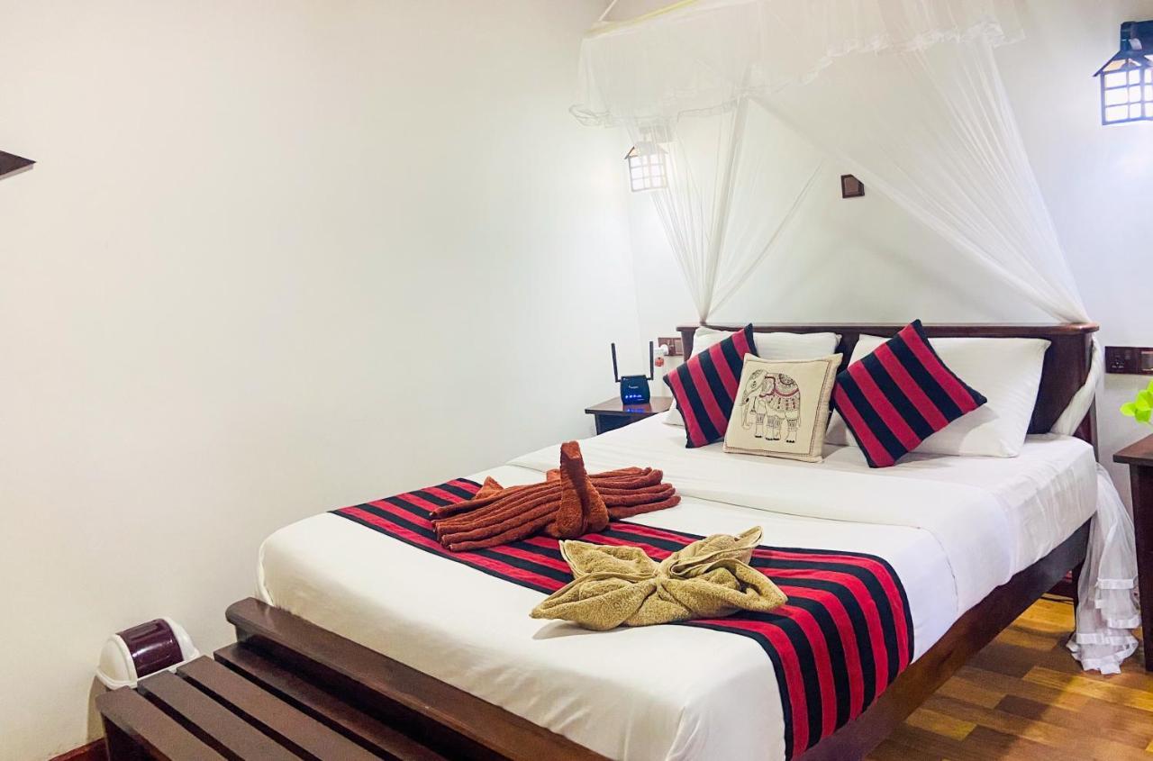 Home Away Ела Екстериор снимка